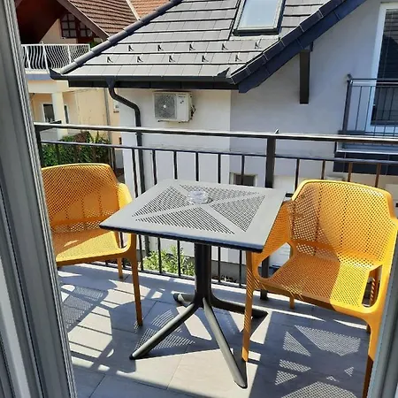 アパート Silver Boglar