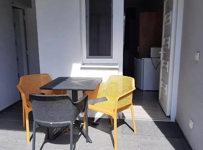 Silver Boglar Apartment *